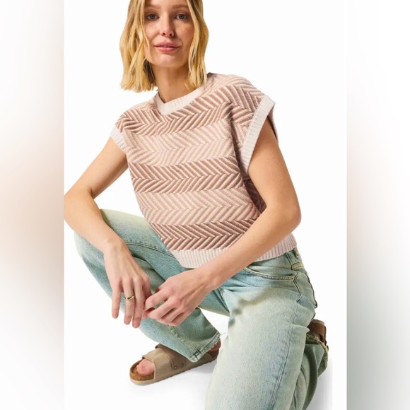 SPLENDID Mary Kate Chevron Stripe Short Sleeve Sweater - Picture 1 of 14